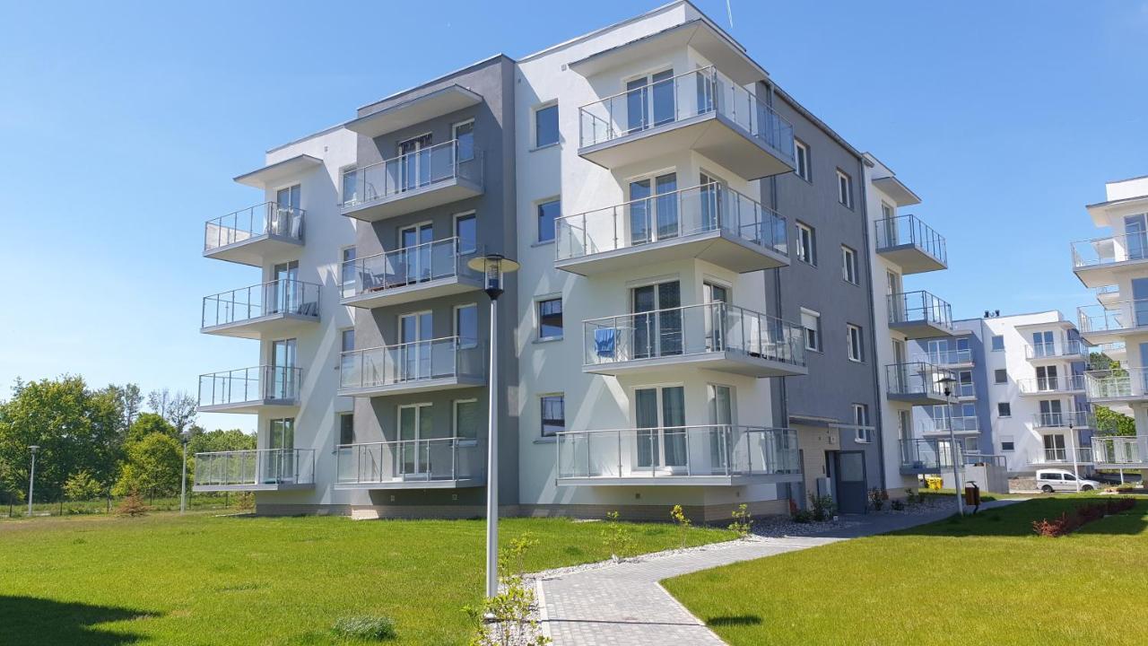 La Playa 1 Apartment Kolobrzeg Bagian luar foto