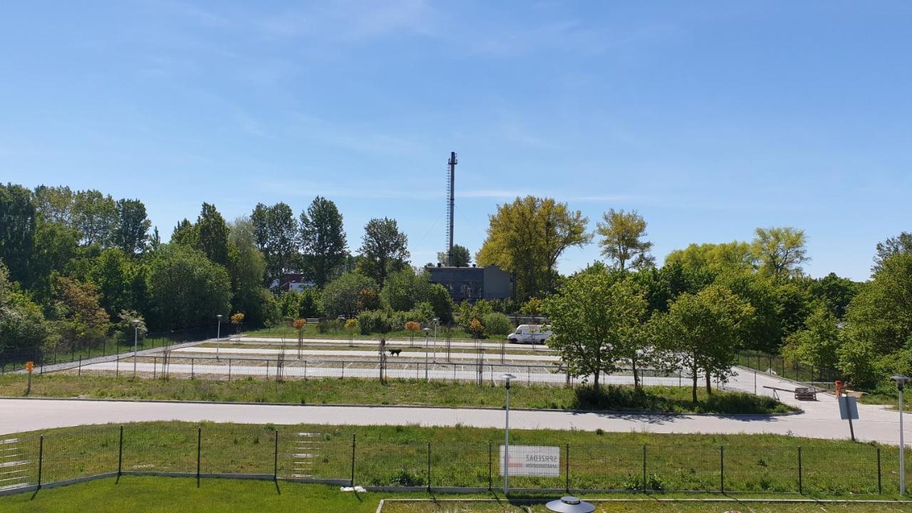 La Playa 1 Apartment Kolobrzeg Bagian luar foto